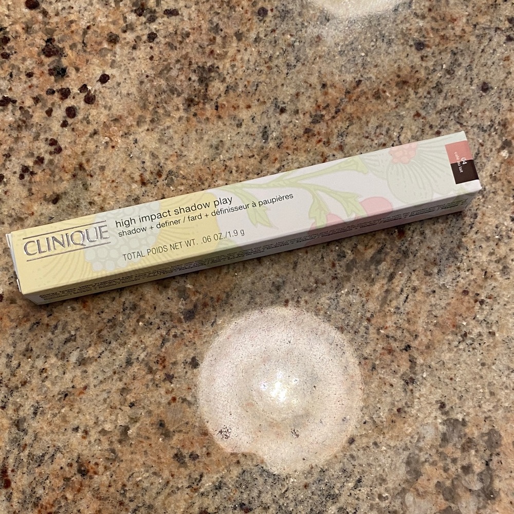 Clinique BRAND NEW High Impact Shadow Play 04 cafe au lait